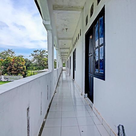 Oyo Life 91127 Wisma Sukajadi Syariah Perabumulih Esterno foto
